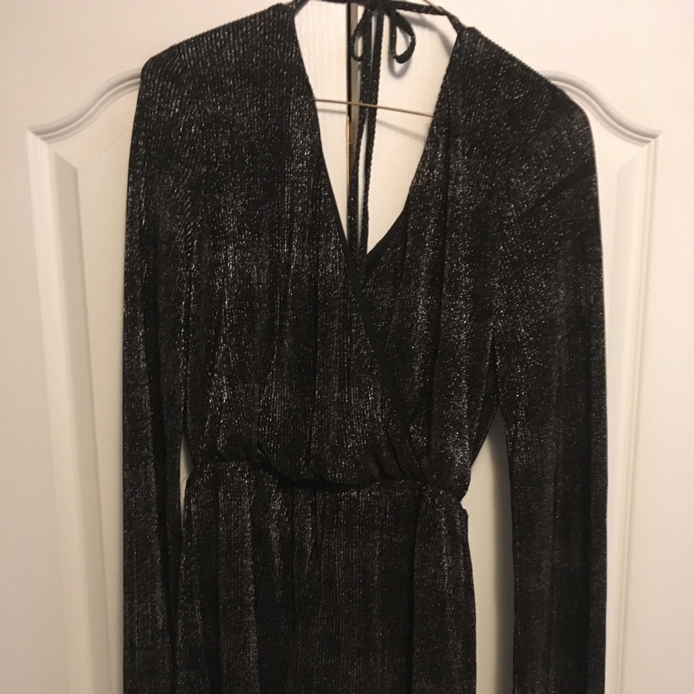 Xhilaration Woman Tieback Romper-charcoal (S) NWT - Picture 3 of 4